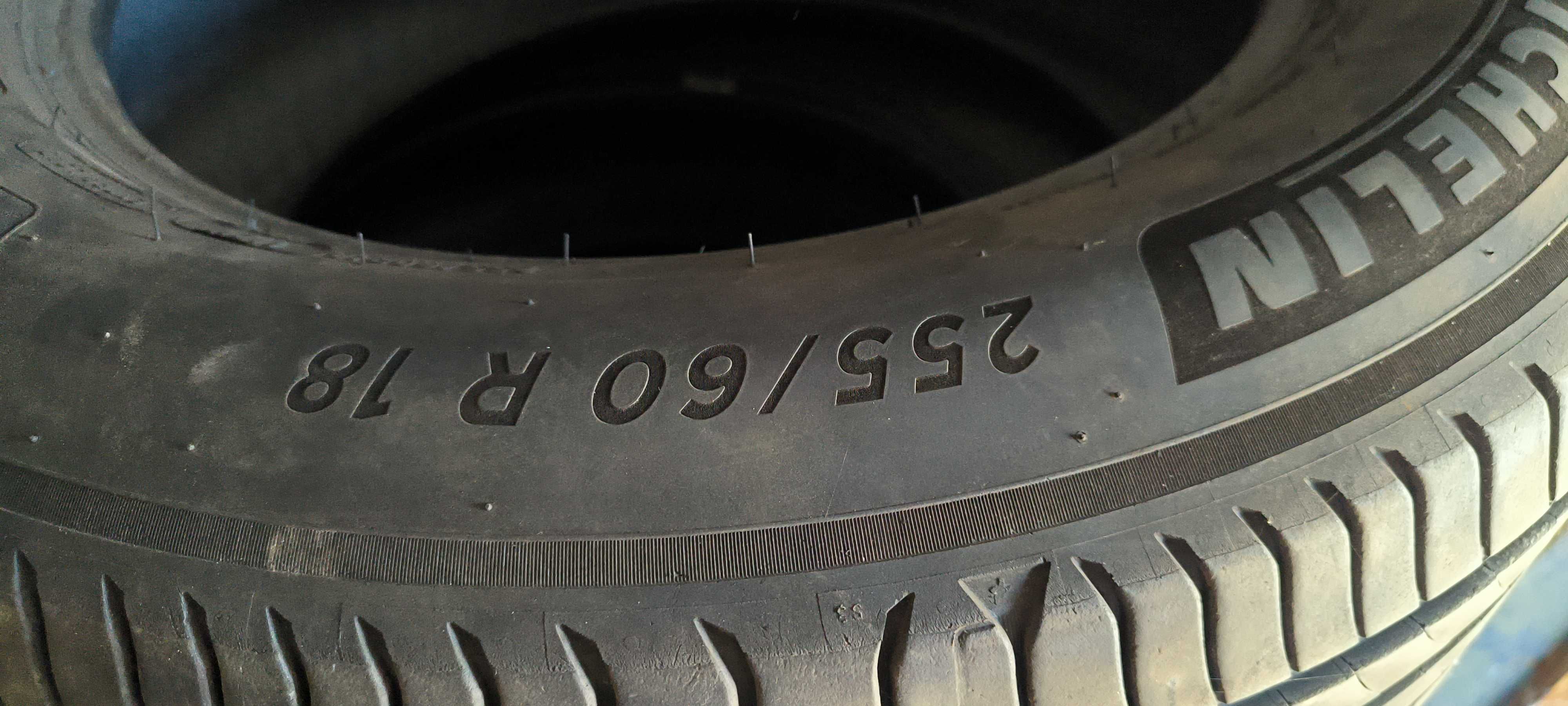 Продам шини майже нові  255/60/18R