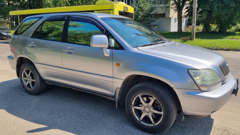 Lexus Rx300 продаж