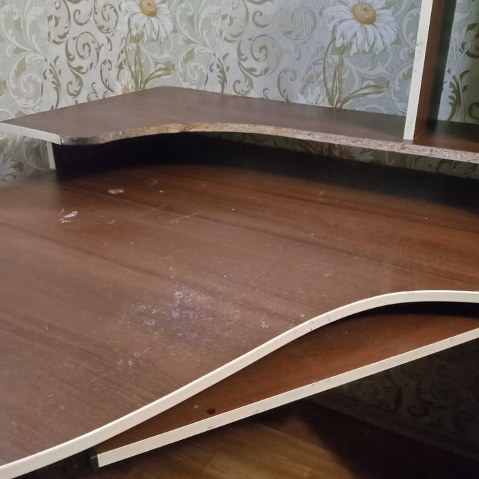 Стіл комп'ютерний кутовий. Письмовий стіл