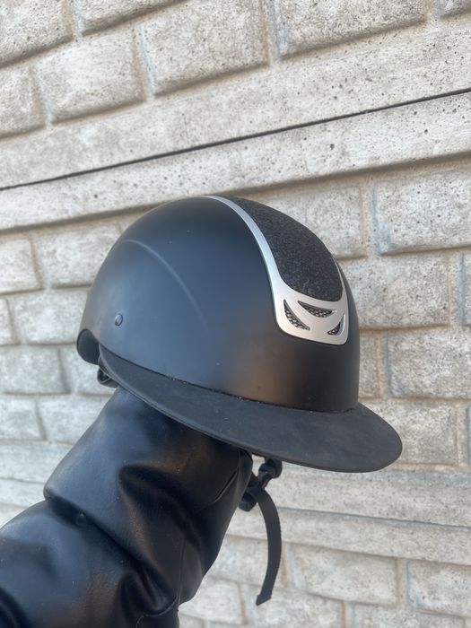 Sprzedam kask jeździecki