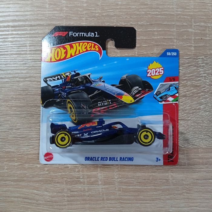 Hot wheels Oracle Red bull F1 Машинка Базова