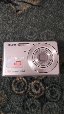 Цифровой фотоаппарат Casio EX-Z77