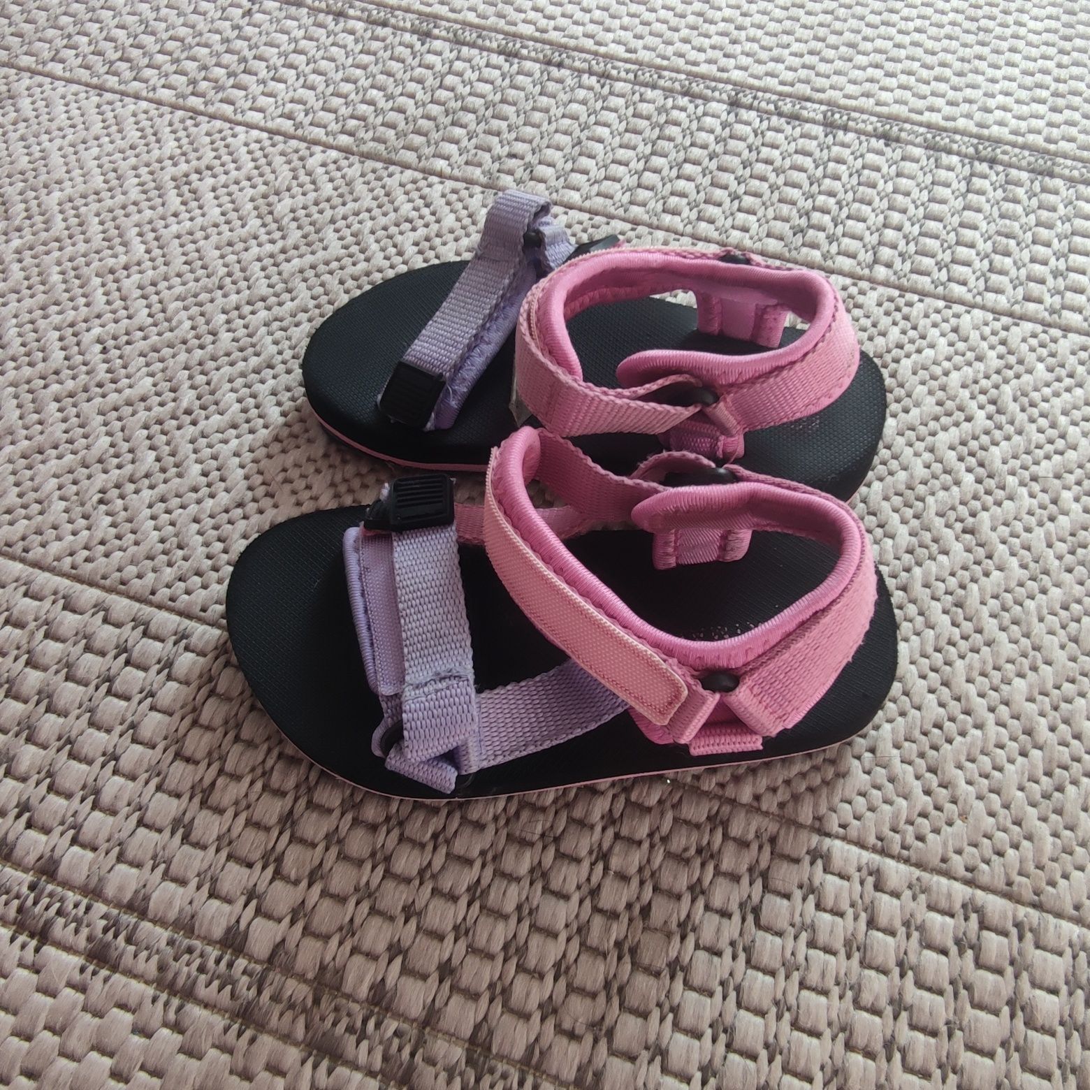 Nowe sandałki sportowe dla dziewczynki Primark r. 23/24