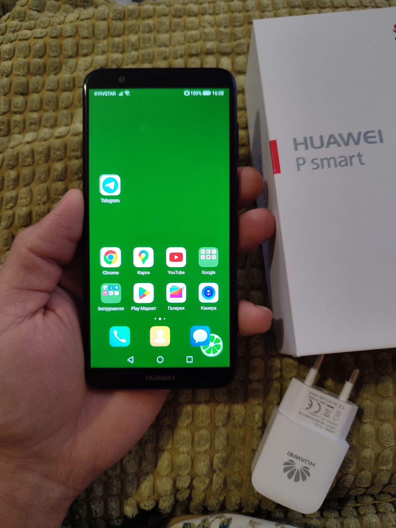 Продам huawei p smart 2018