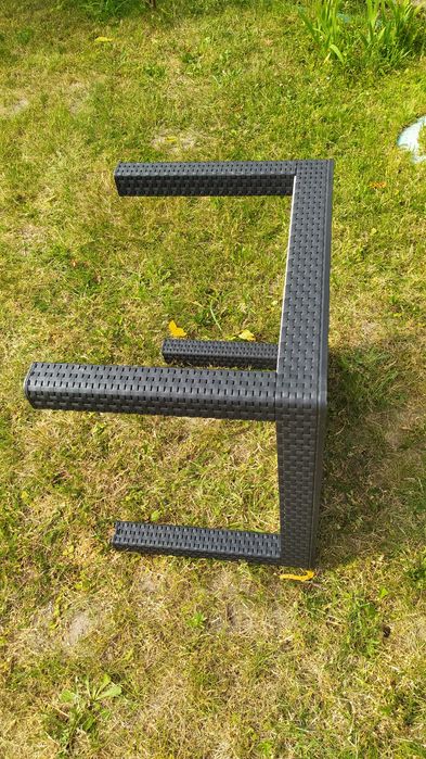 Stolik ogrodowy lub na taras . Techno ratan