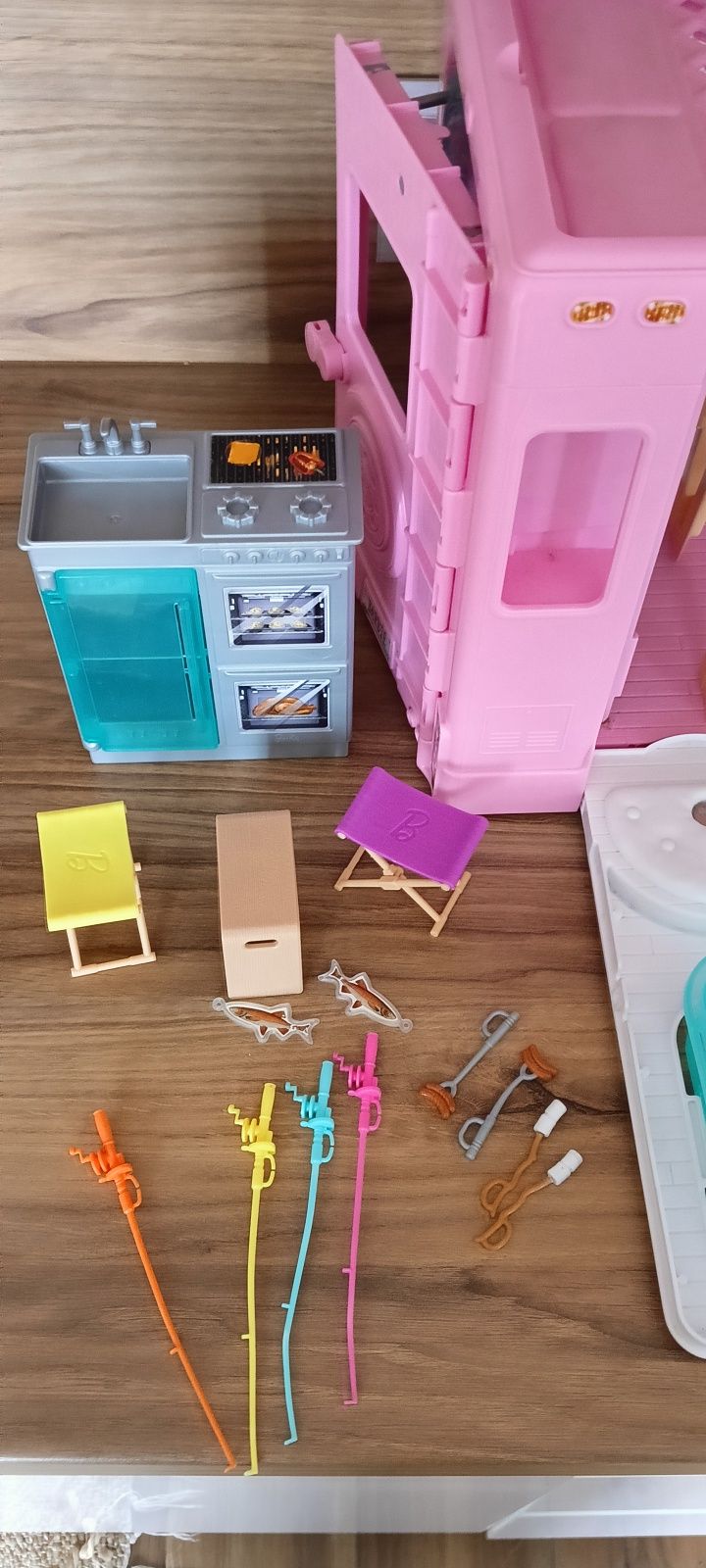 Kamper Barbie z akcesoriami