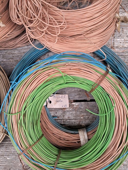 Провод мідний різної длини та діаменру на вагу 12 кг.