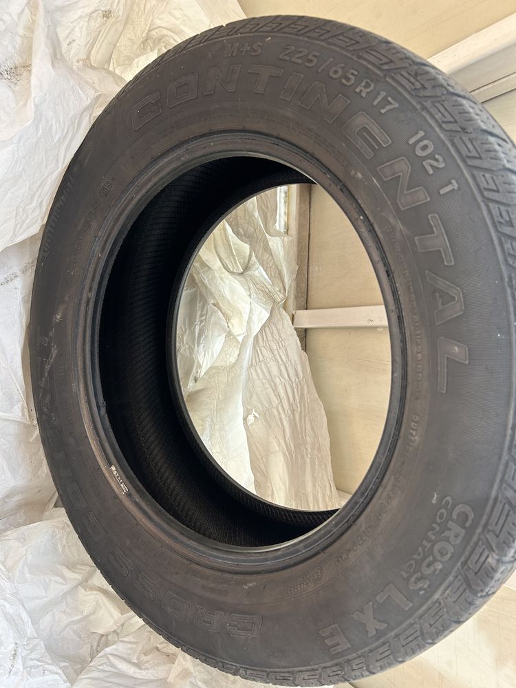 Продам Continental crosscontact LX E 225/65 R17