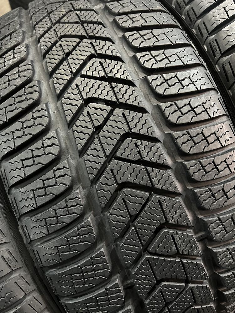 245/40/19 R19 Pirelli Sottizero 3 4шт зима