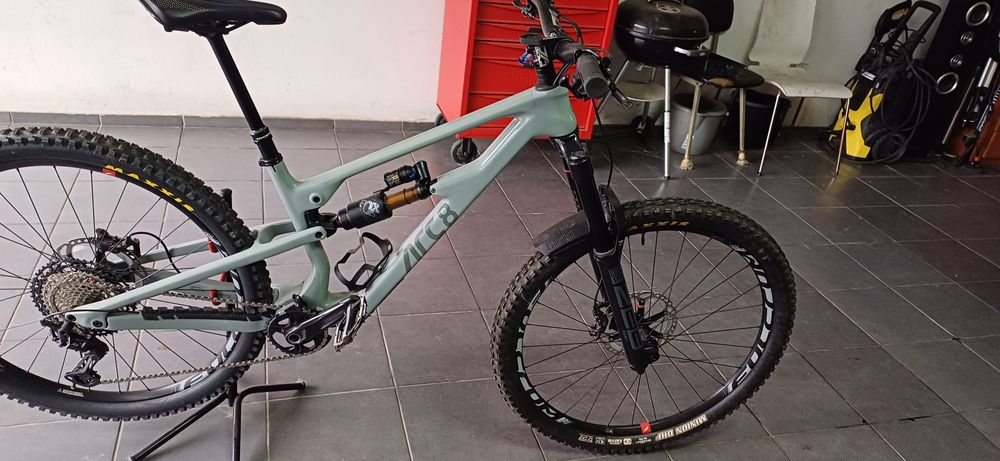 Boas tenho uma arc8 para venda