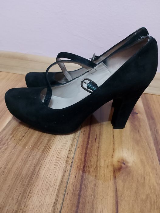 Czółenka czarne r.36