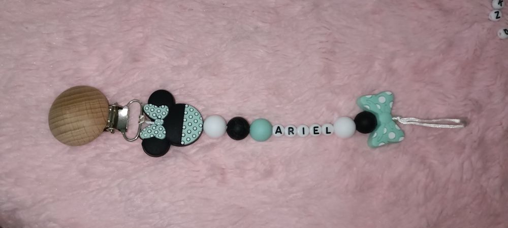 Prendedores de chupetas