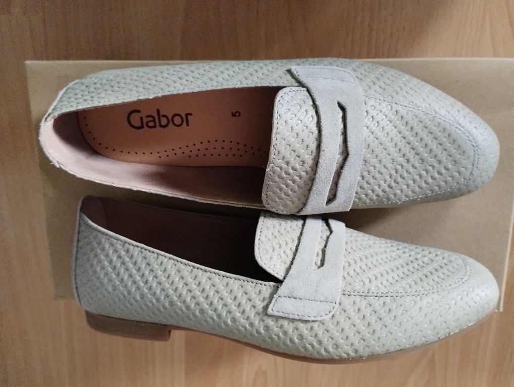 Pantofle skórzane Gabor