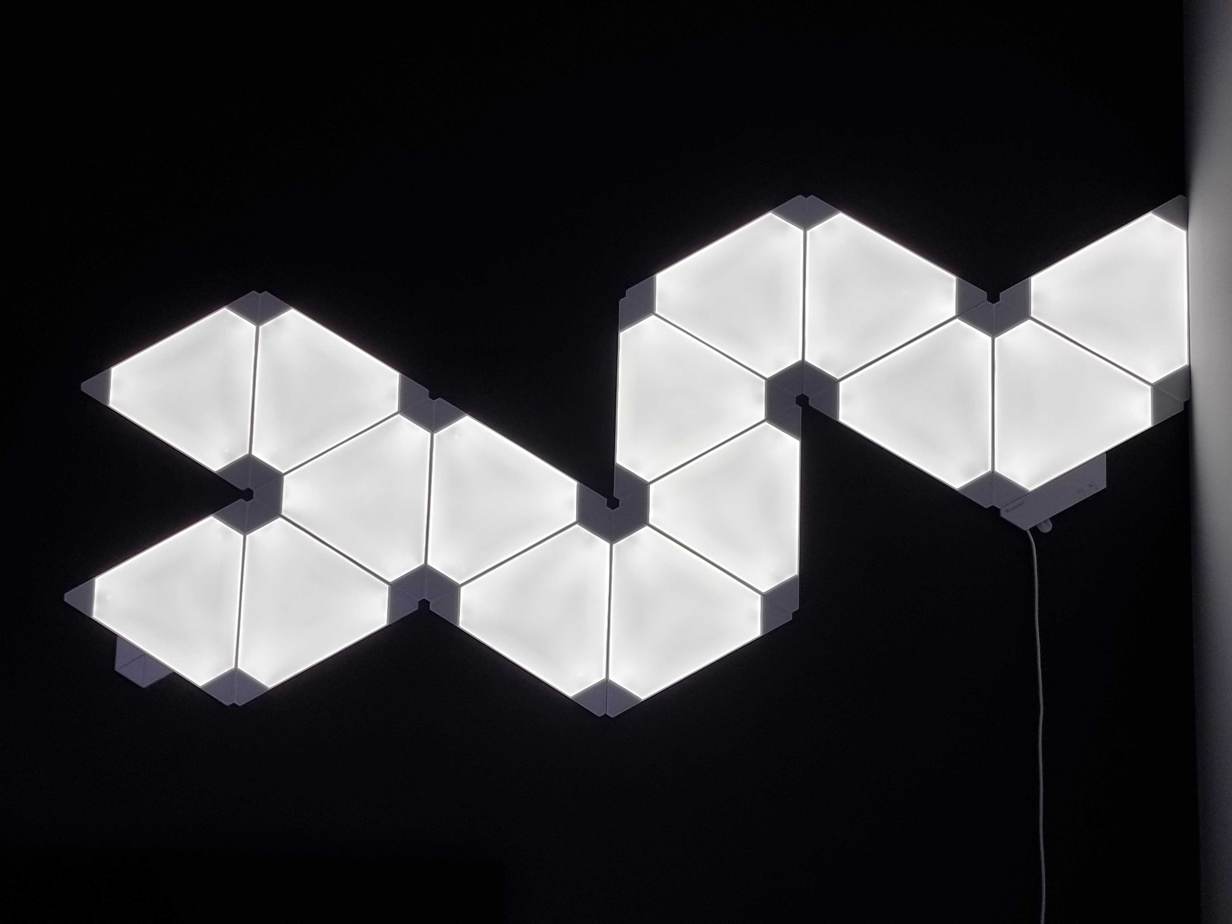 Nanoleaf Aurora Light Panels (15 szt) + Rhythm Adapter