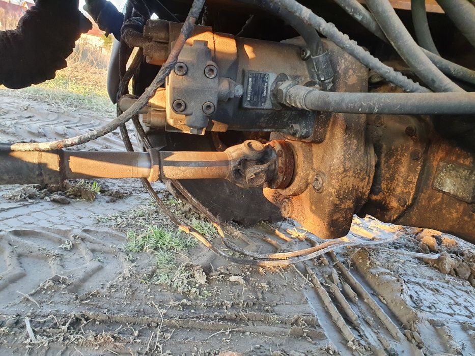 ładowarka case 21E 08r skrzynia rozdzielcza mechanizm róznicowy