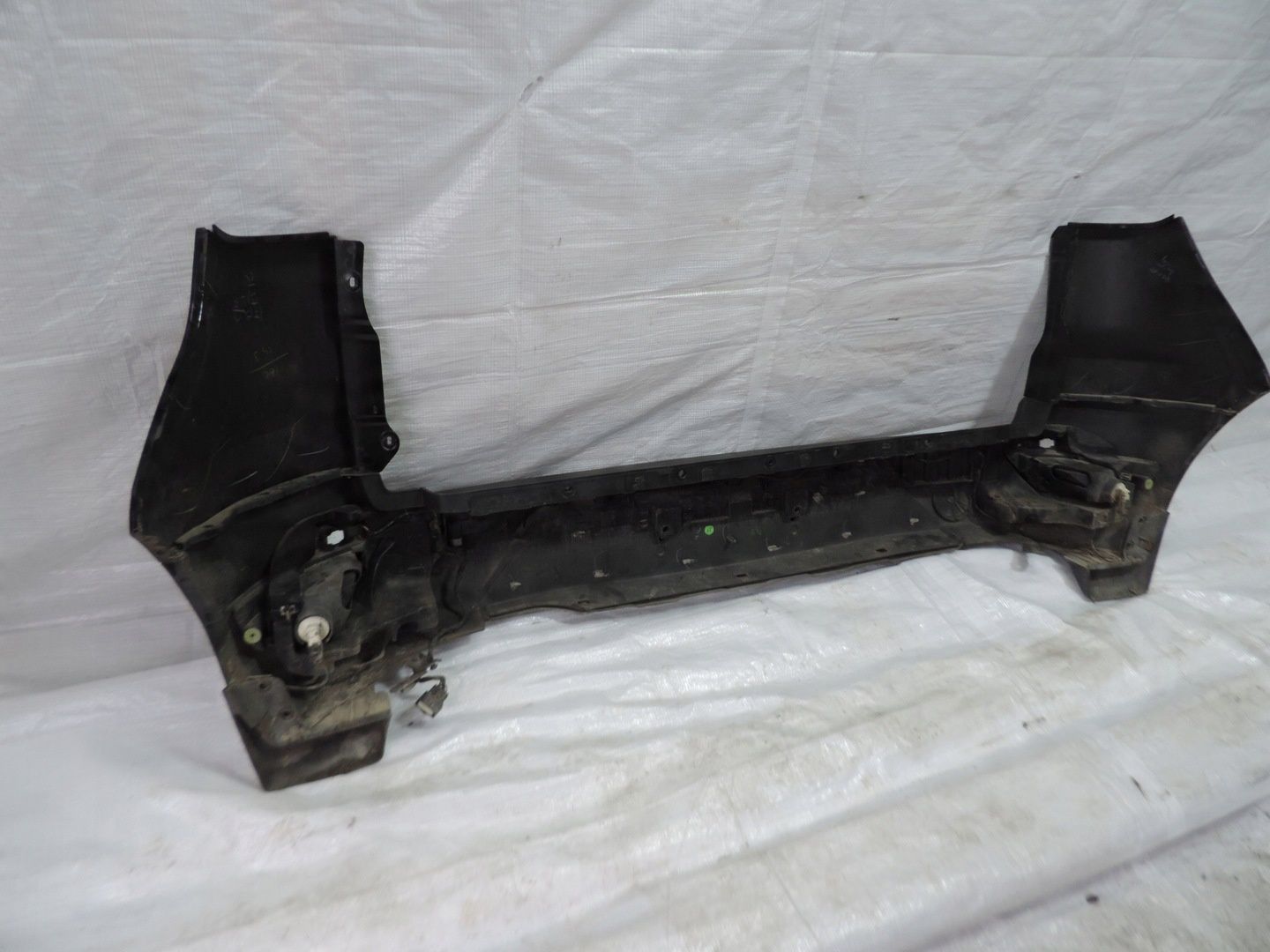 FORD ECOSPORT MK2 II ZDERZAK TYŁ TYLNY PDC