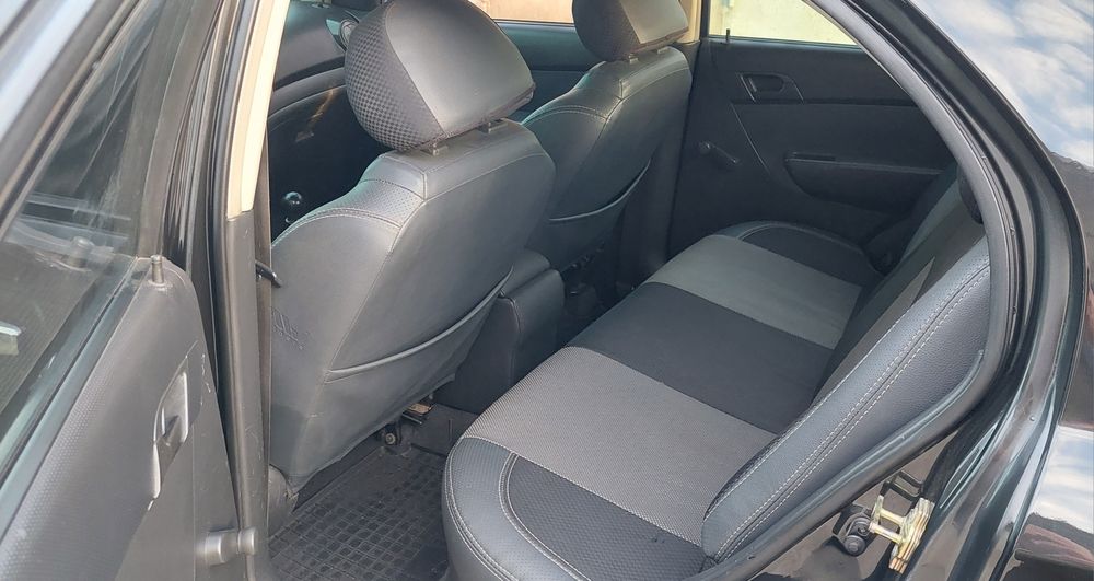 Chevrolet Aveo LS 1.5 газ/бензин