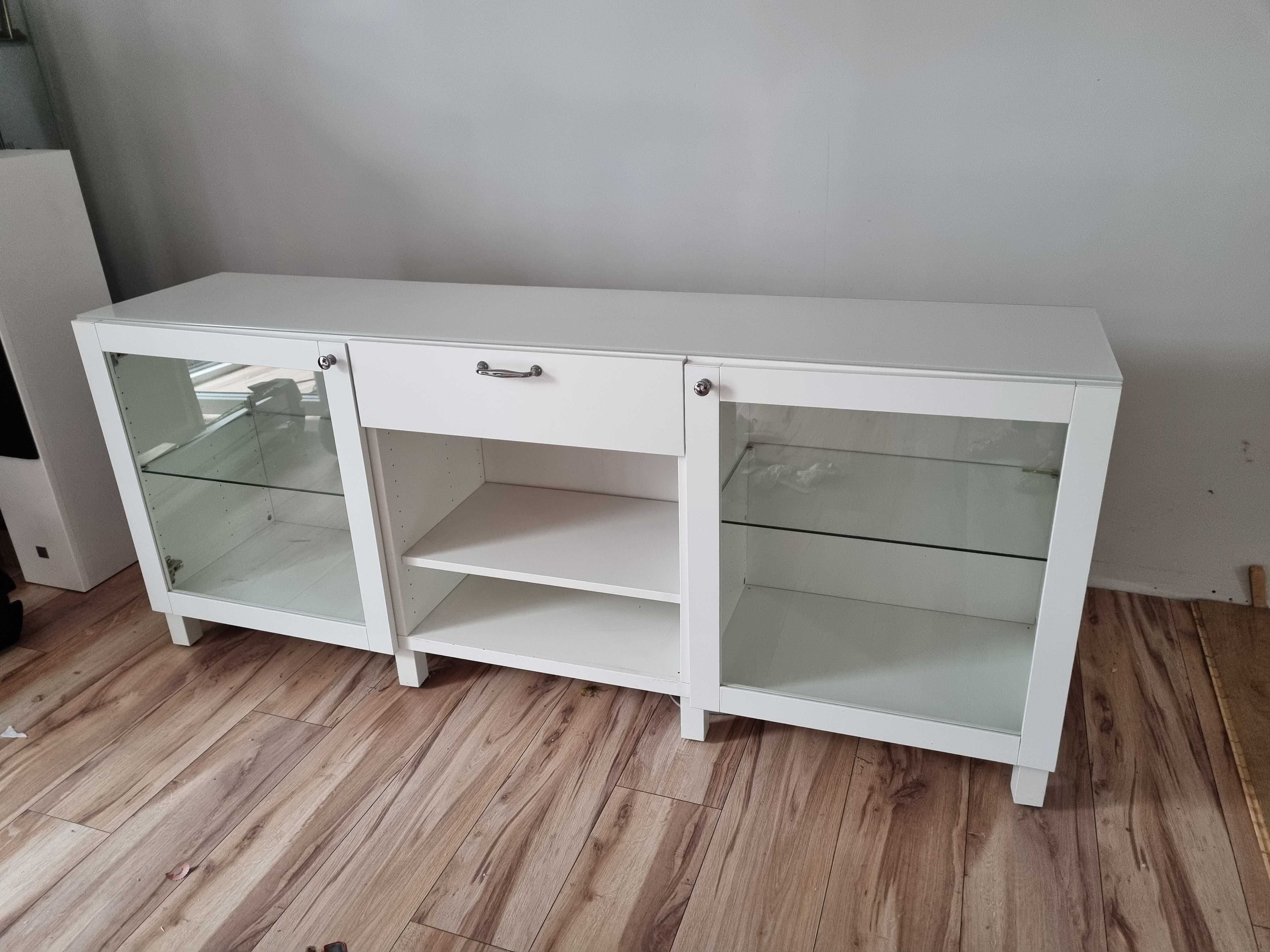 Komoda tv biala ze szkłem Ikea