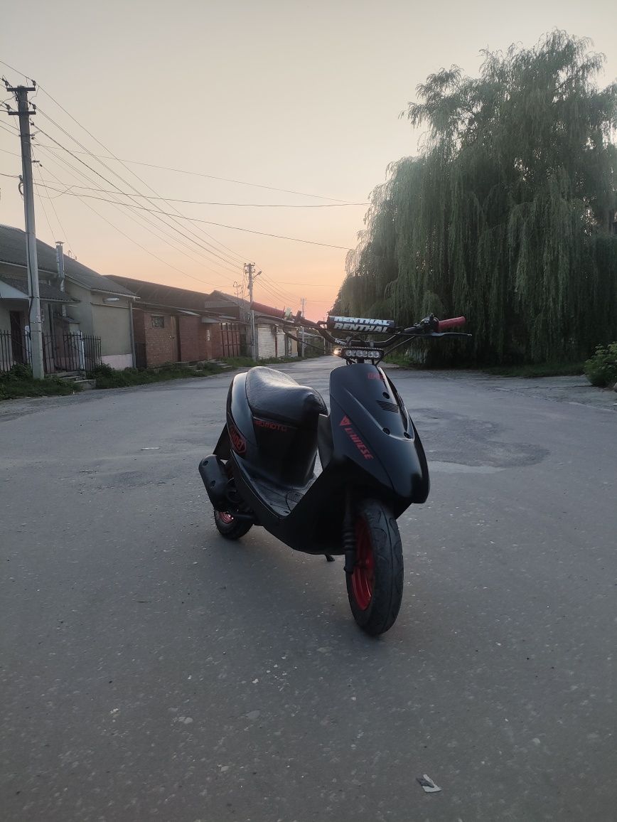 Suzuki lets 2 new