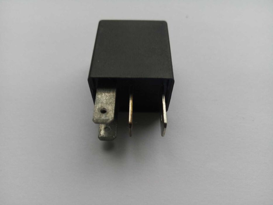 Реле поворотов, противотуманок 90229206 Ланос, Нексия, Вектра, Астра