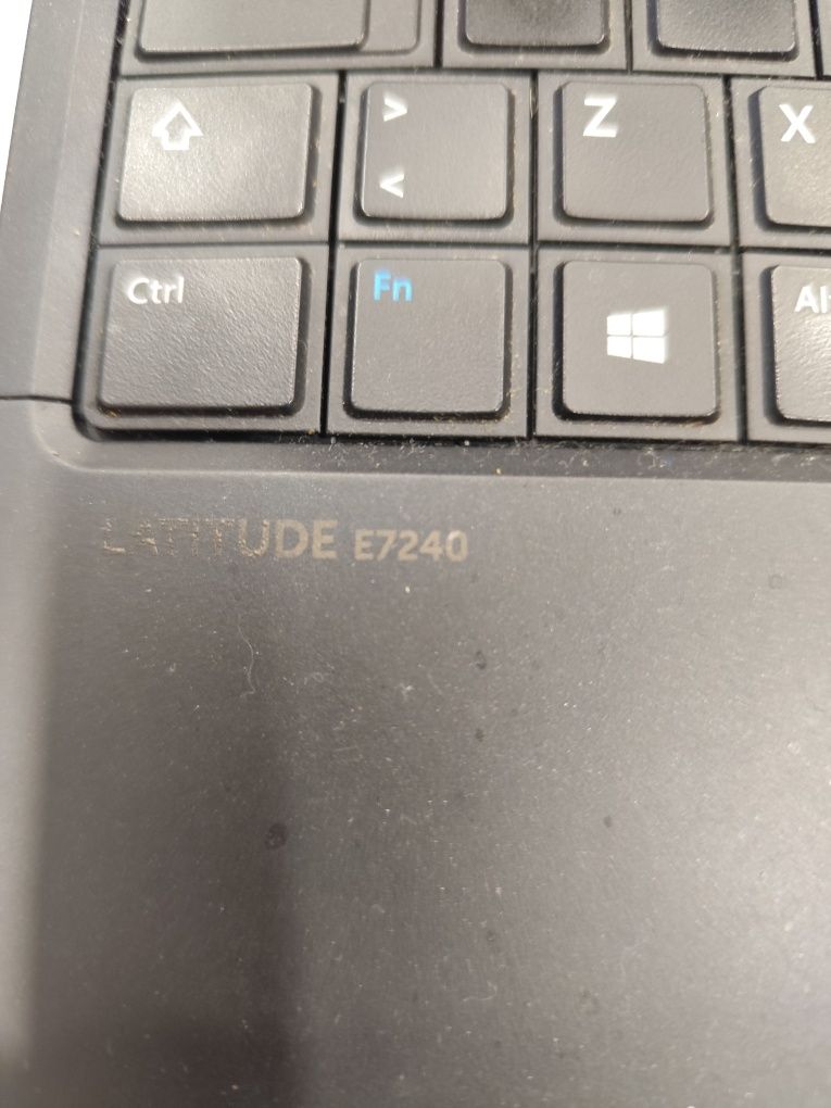 PC Dell Latitude E7240