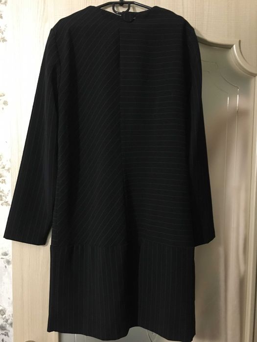 Сукня MANGO XS S довгий рукав офіційна ділова смужка синя чорна плаття