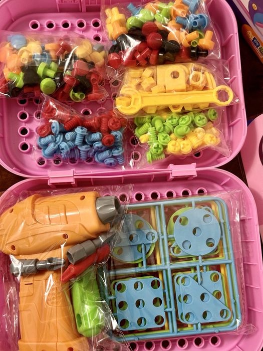 Мозаїка на шурупах , конструктор , шуруповерт