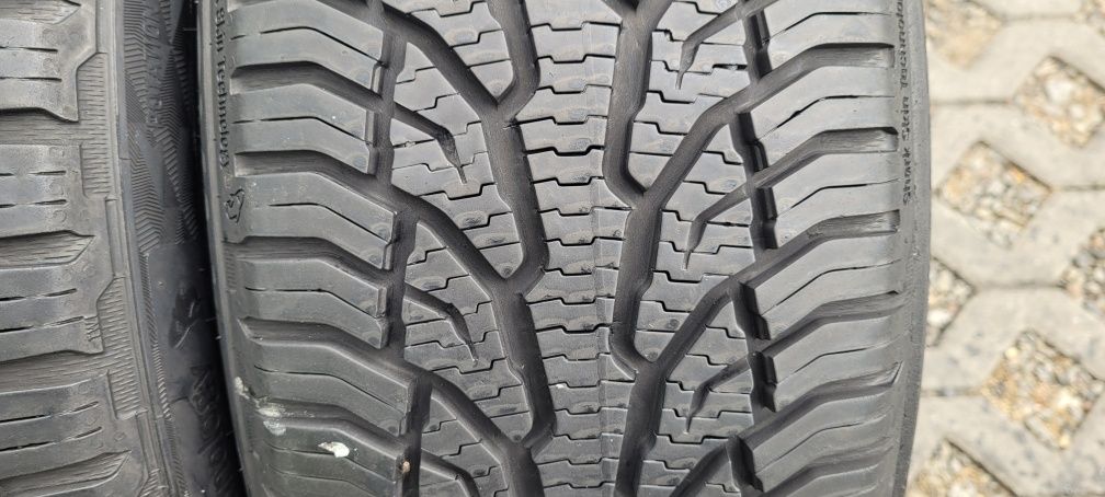 205/50r17 93V XL Uniroyal allseasonexpert2 z 2019r.