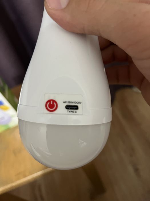 Аккумуляторная лампочка  лампа на аккумуляторе USB