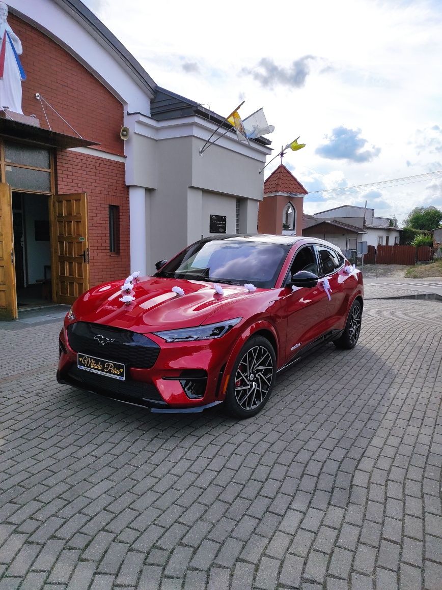 Auto do ślubu Mustang Mach-e GT