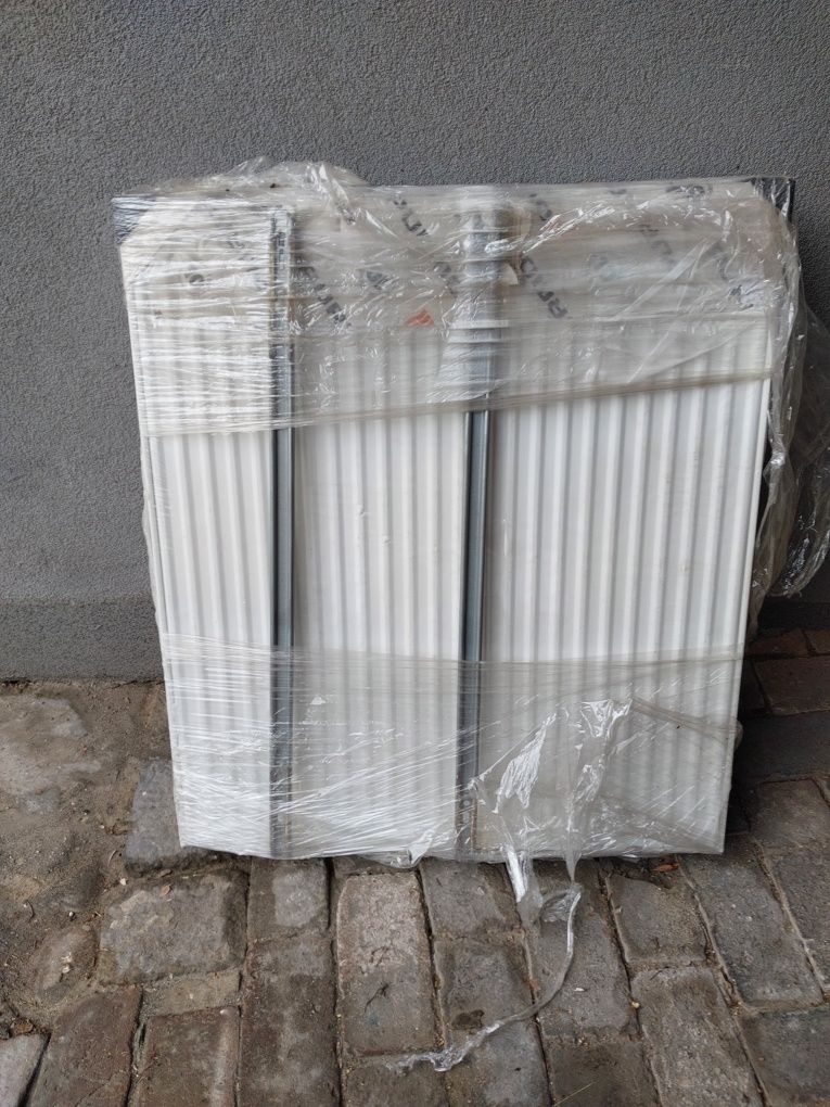 Nowy  Grzejnik 90x80