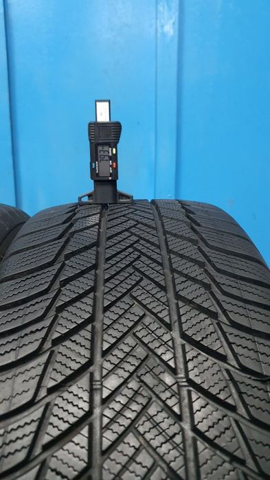 235/50 R19 Markowe opony zimowe Bridgestone ! Rok 2023