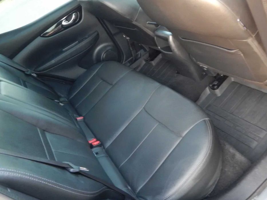 Nissan Qashqai      2015