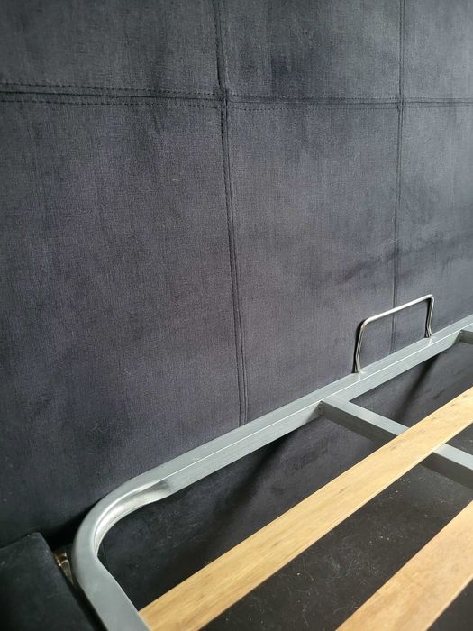 Cama de casal como nova