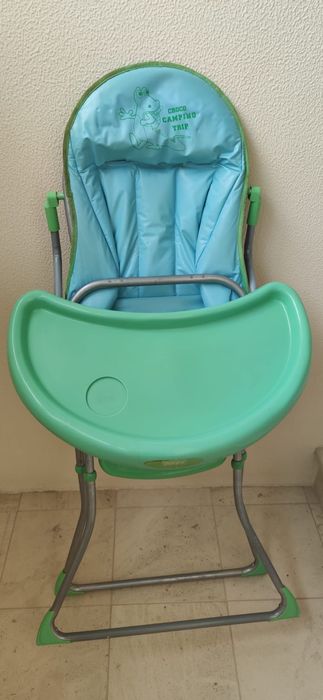 Cadeira de refeição bebé 
Valor 10€
Cadeira com apoios de proteção e a