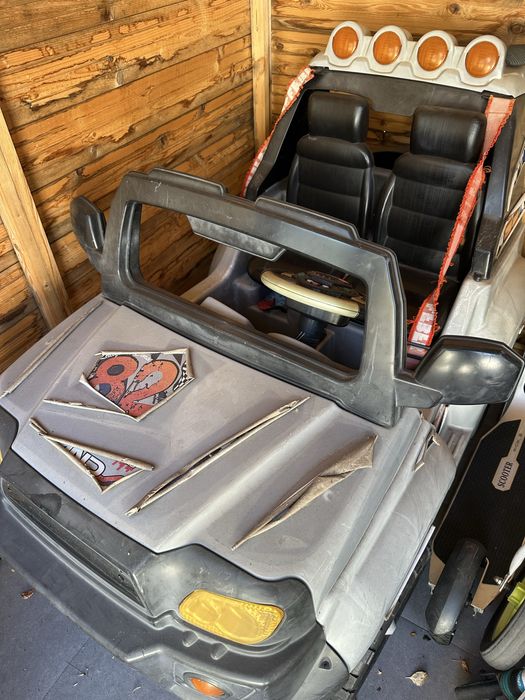 Carro elétrico para criança / Feber