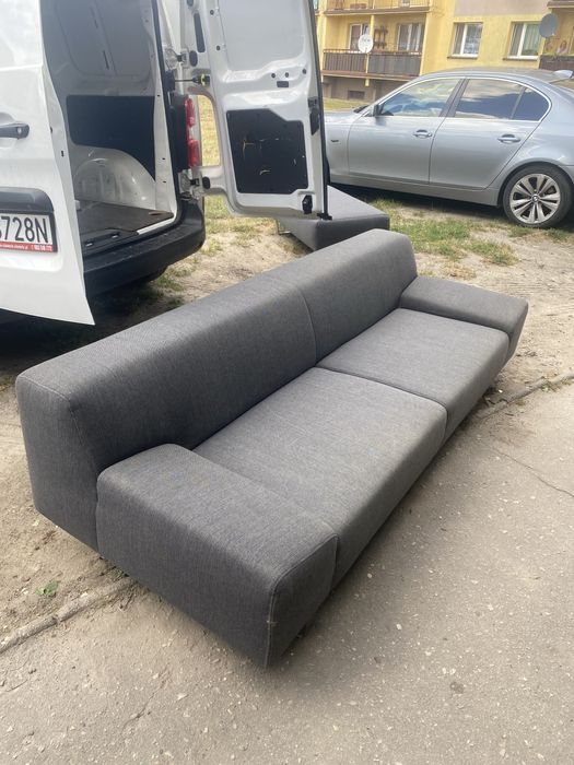Duza sofa z podnożkiem, malo uzywana