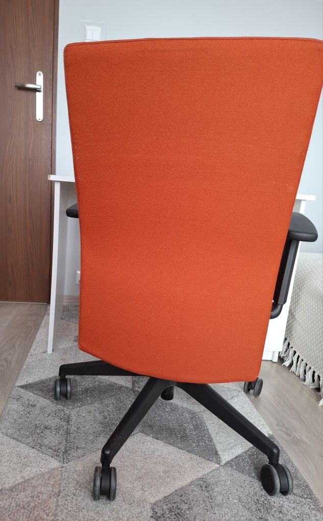 Krzesło obrotowe ergonomiczne Profi PLAYA 11SL P54PU.