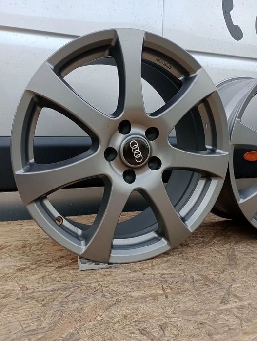 FELGI ALUMINIOWE 5x112 R18 8J ET30 AUDI A4 A5 A6 A7 A8 Q5