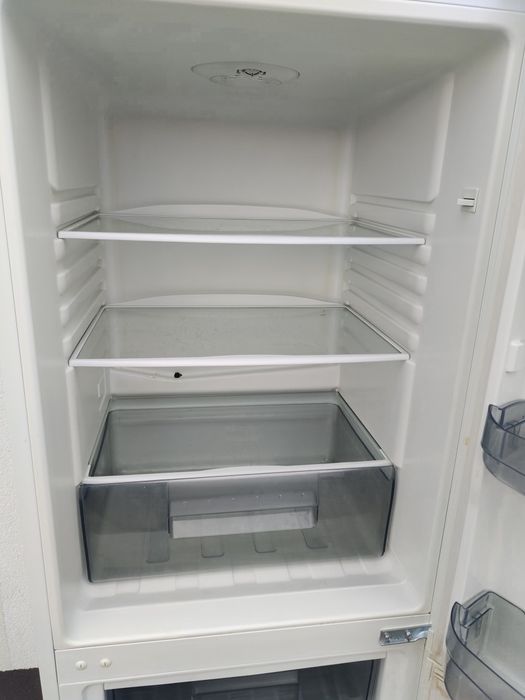 Холодильник з Європи POLAR 165  cm. Гарний стан.4 ящики морозилка