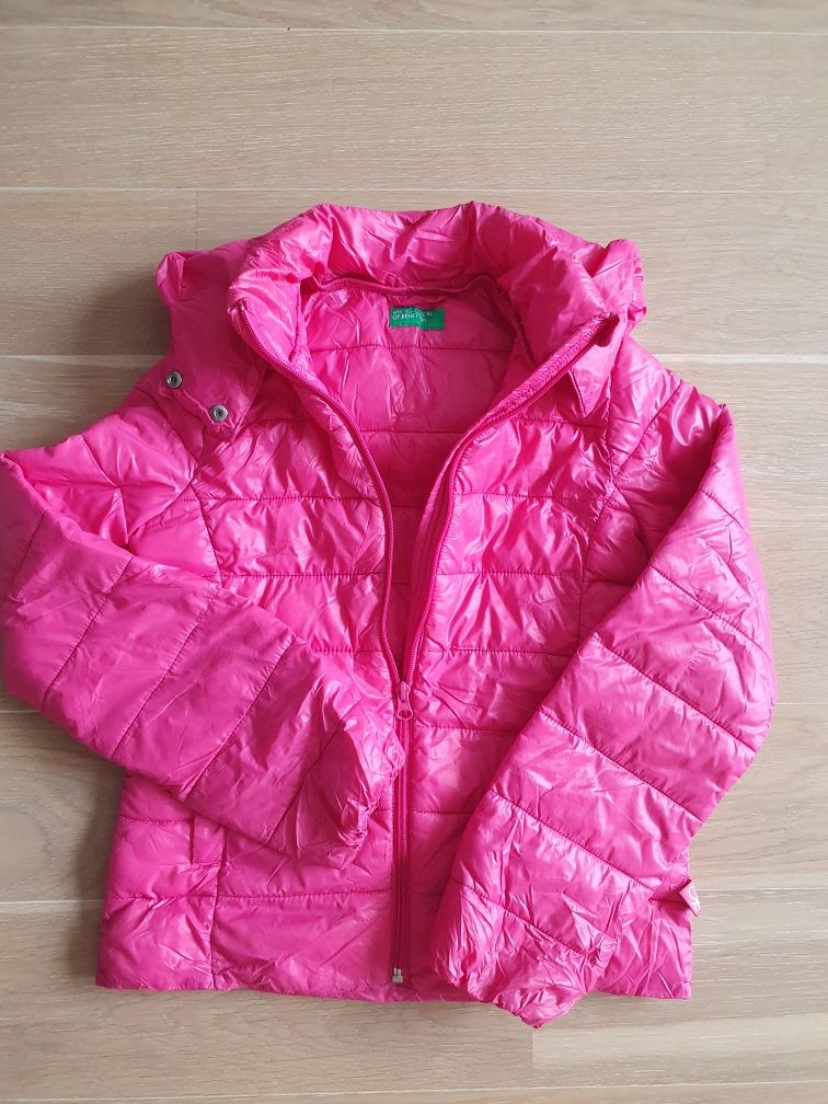 Куртка для дівчинки Benetton на 10-12років, пух.