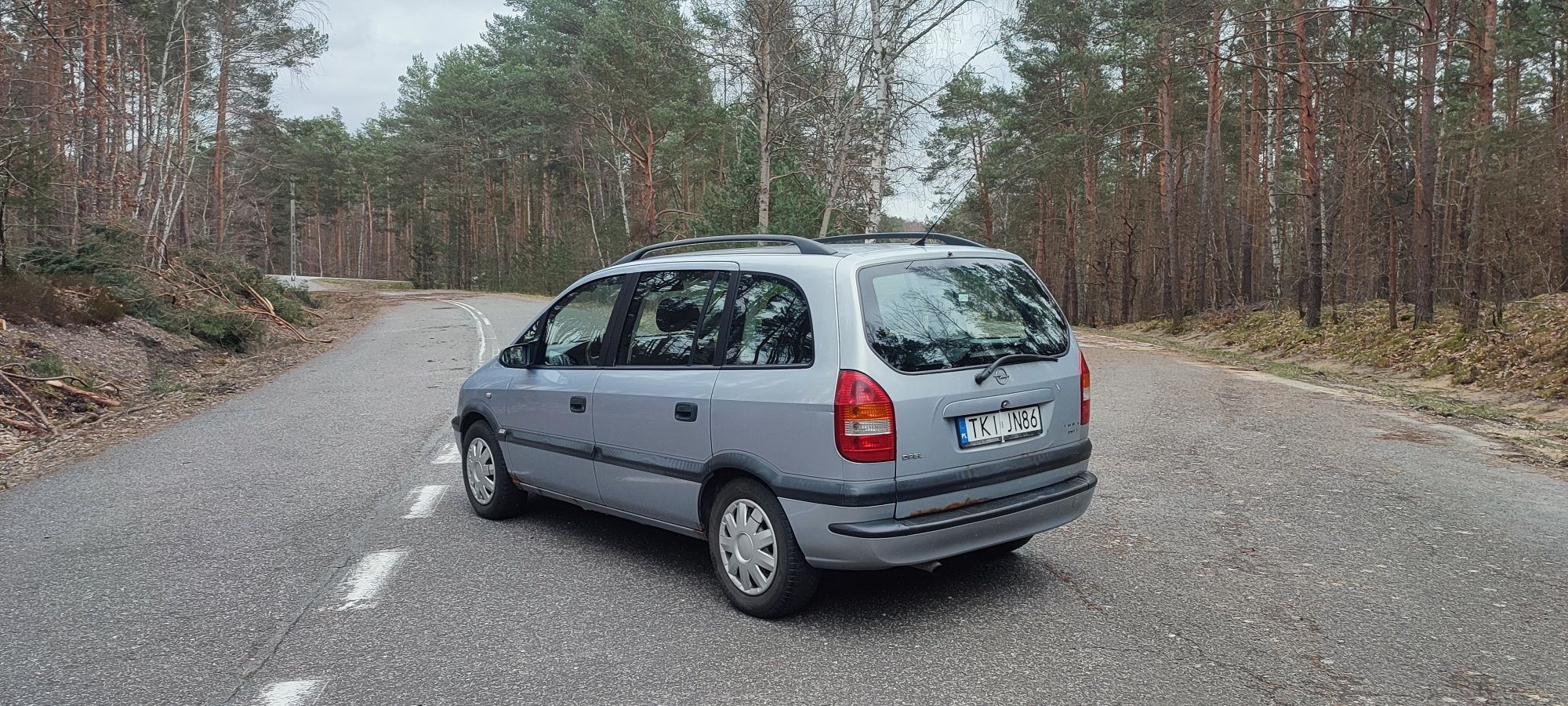 Opel Zafira 2.0 rok 2001