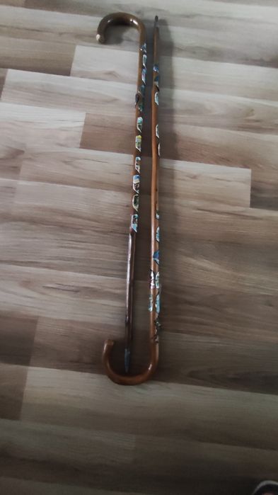 Трость, палиці,коштур.