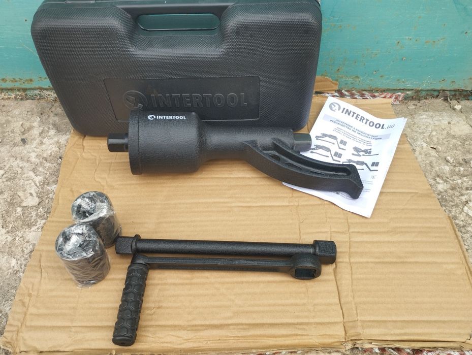 Ключ балонний роторний для вантажних автомобілів, м'ясорубка для фури.