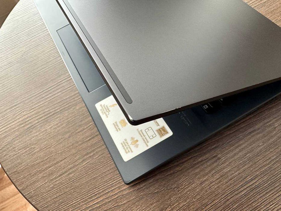 Продам Ноутбук ASUS Vivobook Pro 15 OLED Quiet Blue