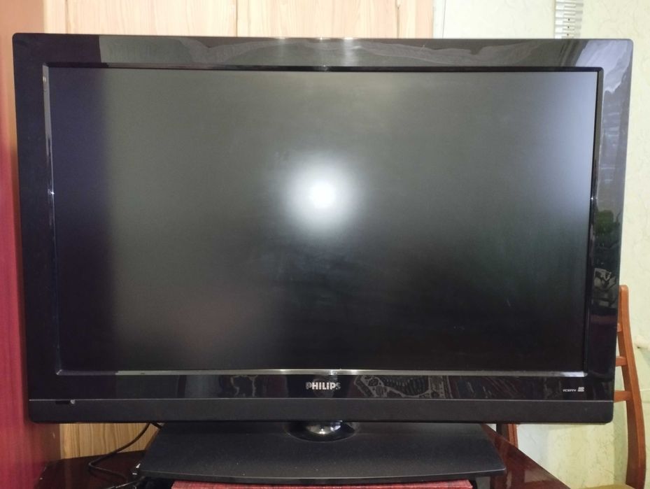 Телевизор Philips 42 дюйма