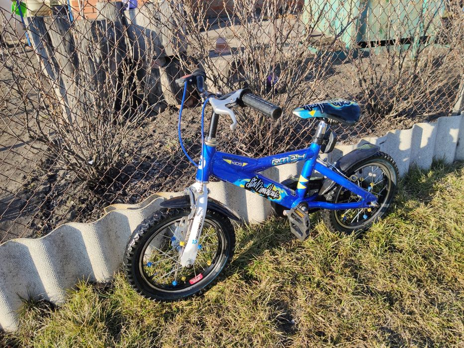 Детский велосипед 14", возраст 3-5 лет