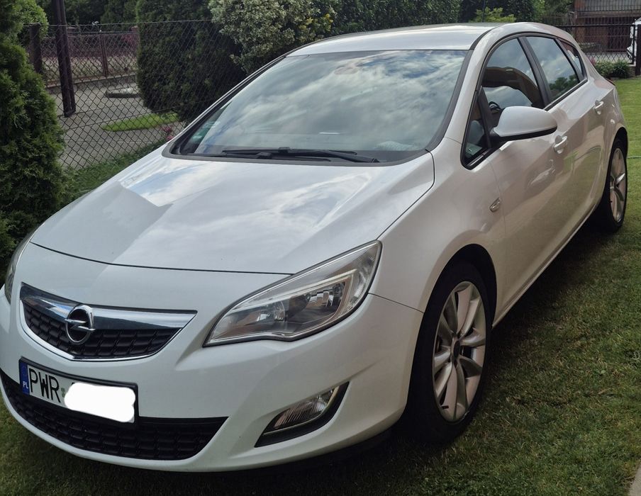Opel Astra J 1.6 Turbo, automat