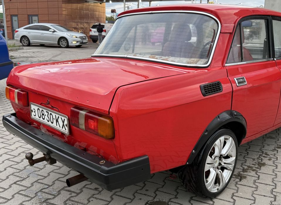 Москвич азлк 2140