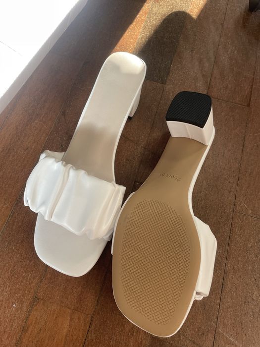 Sandalia mule branca